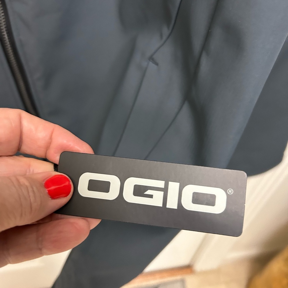 OGIO Commuter Men's Gray Softshell Jacket with Zip Front - Picture 5 of 9